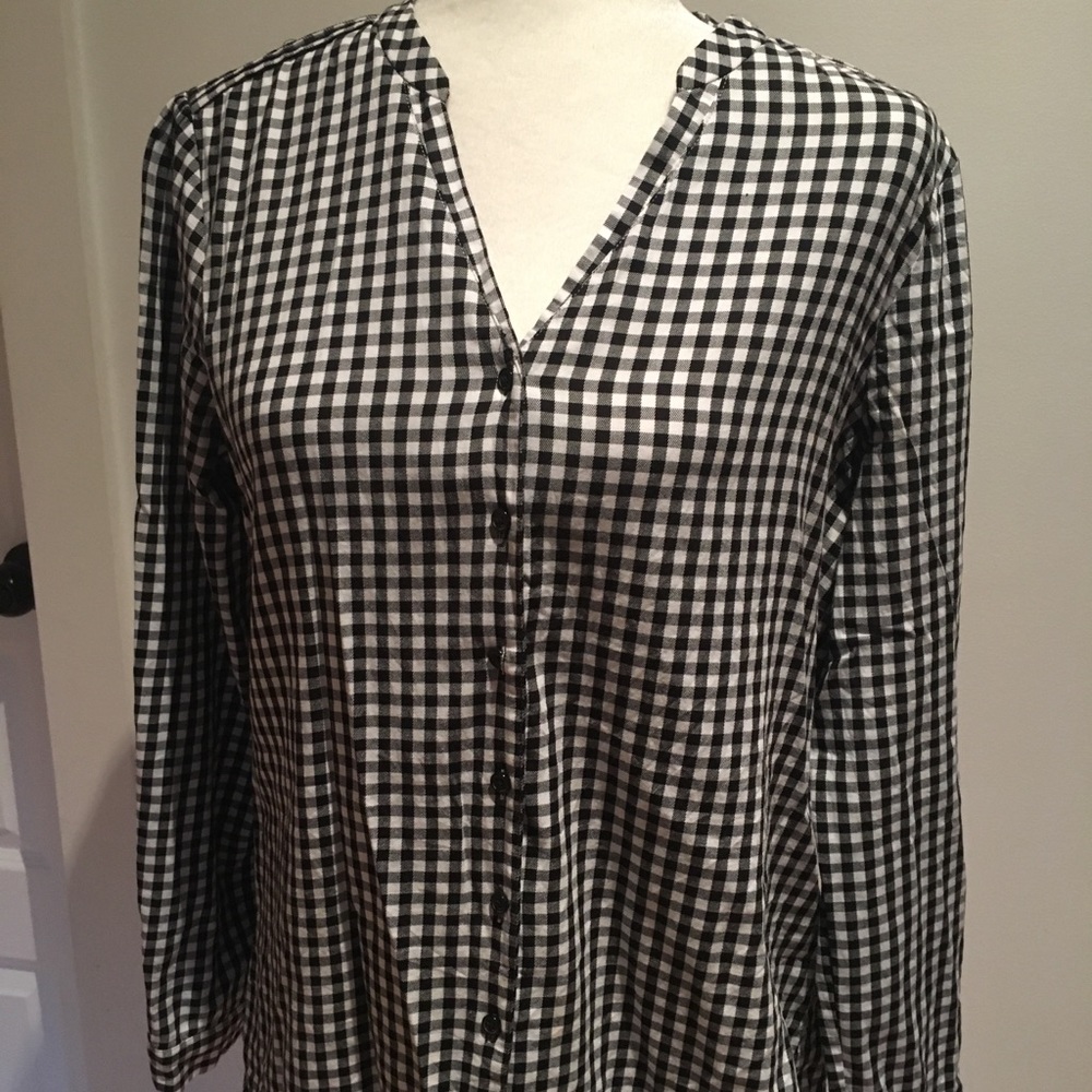🦋CLEAR OUT🦋 RW&CO plaid long shirt